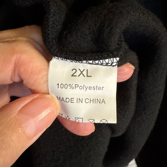 PLUS SIZE FLORAL BE KIND SWEATSHIRT - Picture 3 of 9